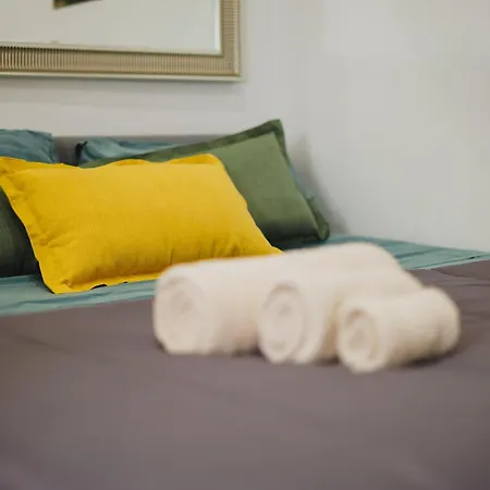 Corte Del Dattilo Nel Borgo Antico * Bari