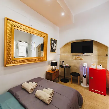 度假居 Corte Del Dattilo Nel Borgo Antico 巴里